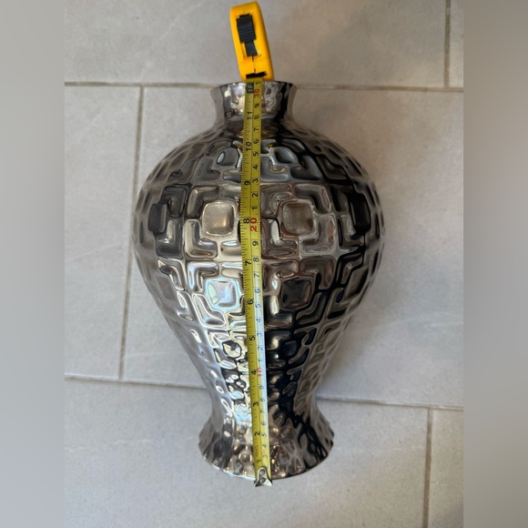 Jonathan Adler Silver Mirrored Vase - Picture 4 of 7